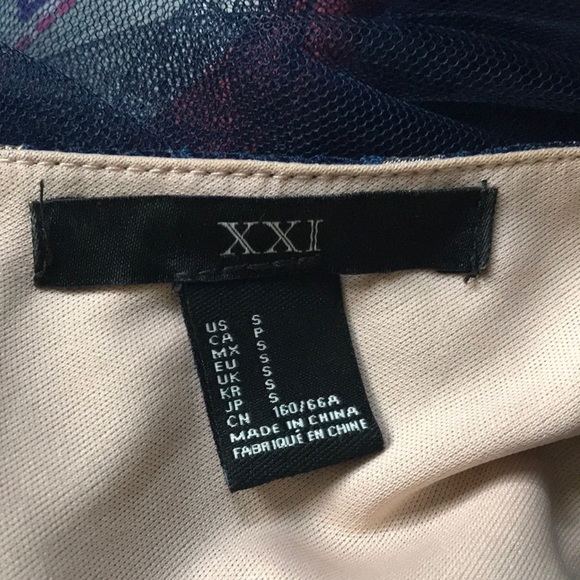 Floral Forever 21 Dress - Picture 4 of 4